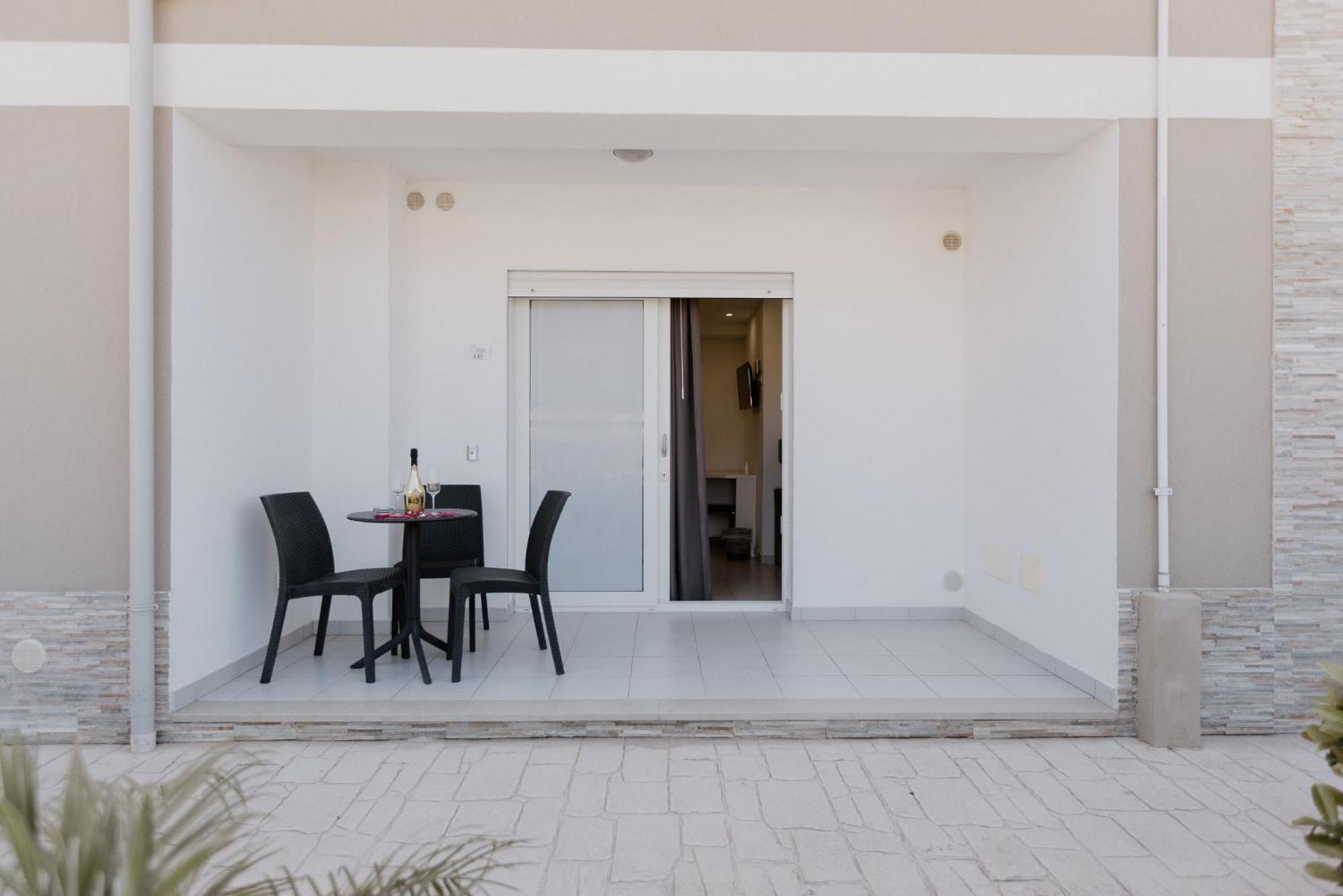 Residenza Kalios Bed & Breakfast Тропеа Екстериор снимка