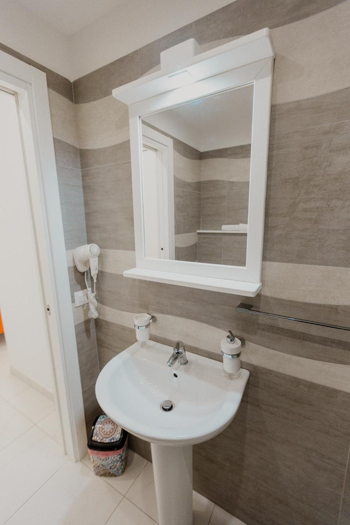Residenza Kalios Bed & Breakfast Тропеа Екстериор снимка