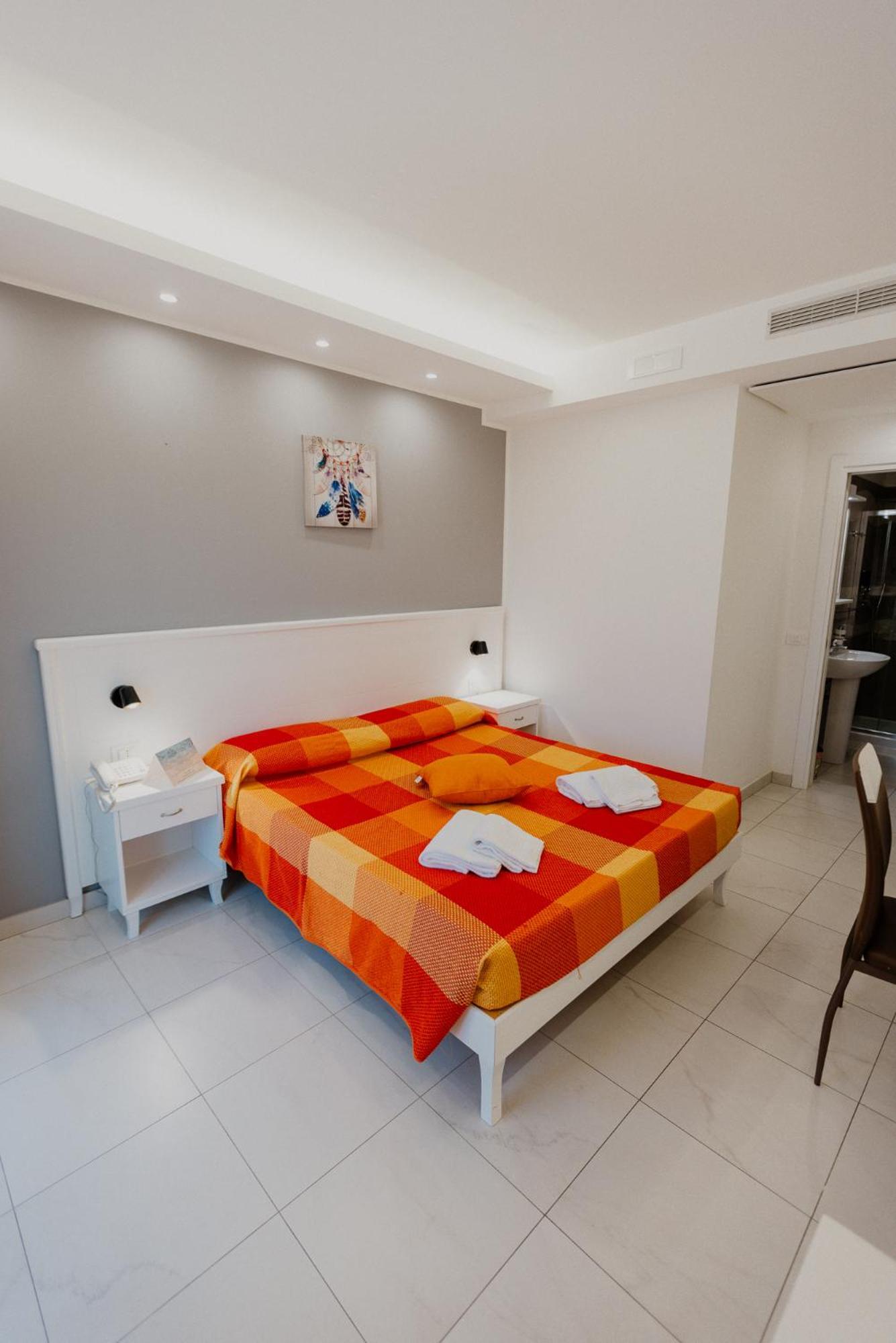 Residenza Kalios Bed & Breakfast Тропеа Екстериор снимка
