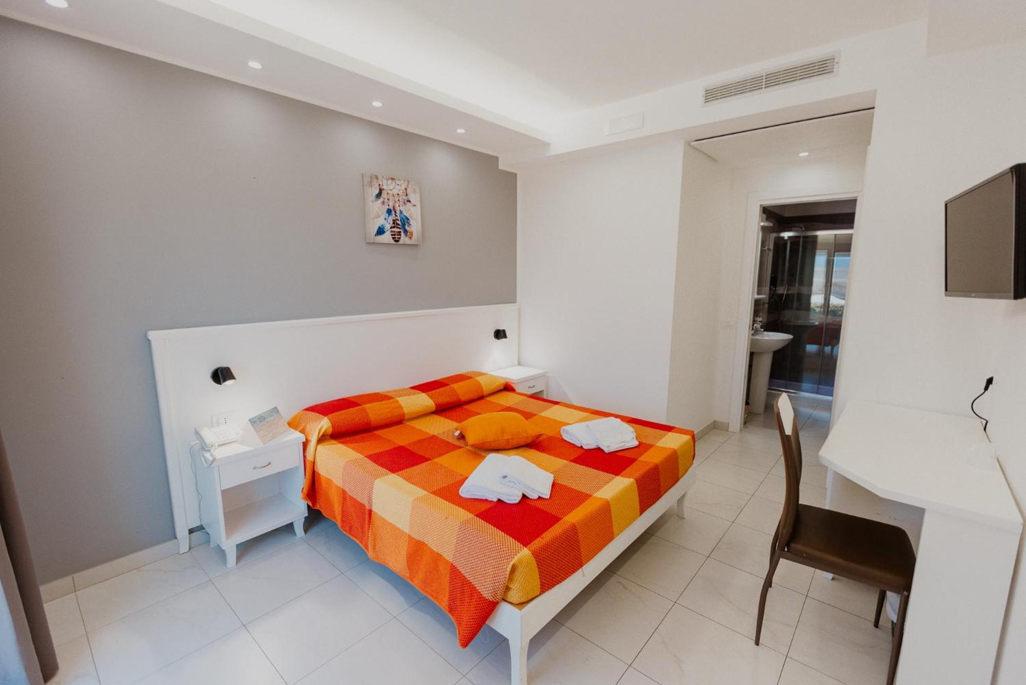 Residenza Kalios Bed & Breakfast Тропеа Екстериор снимка