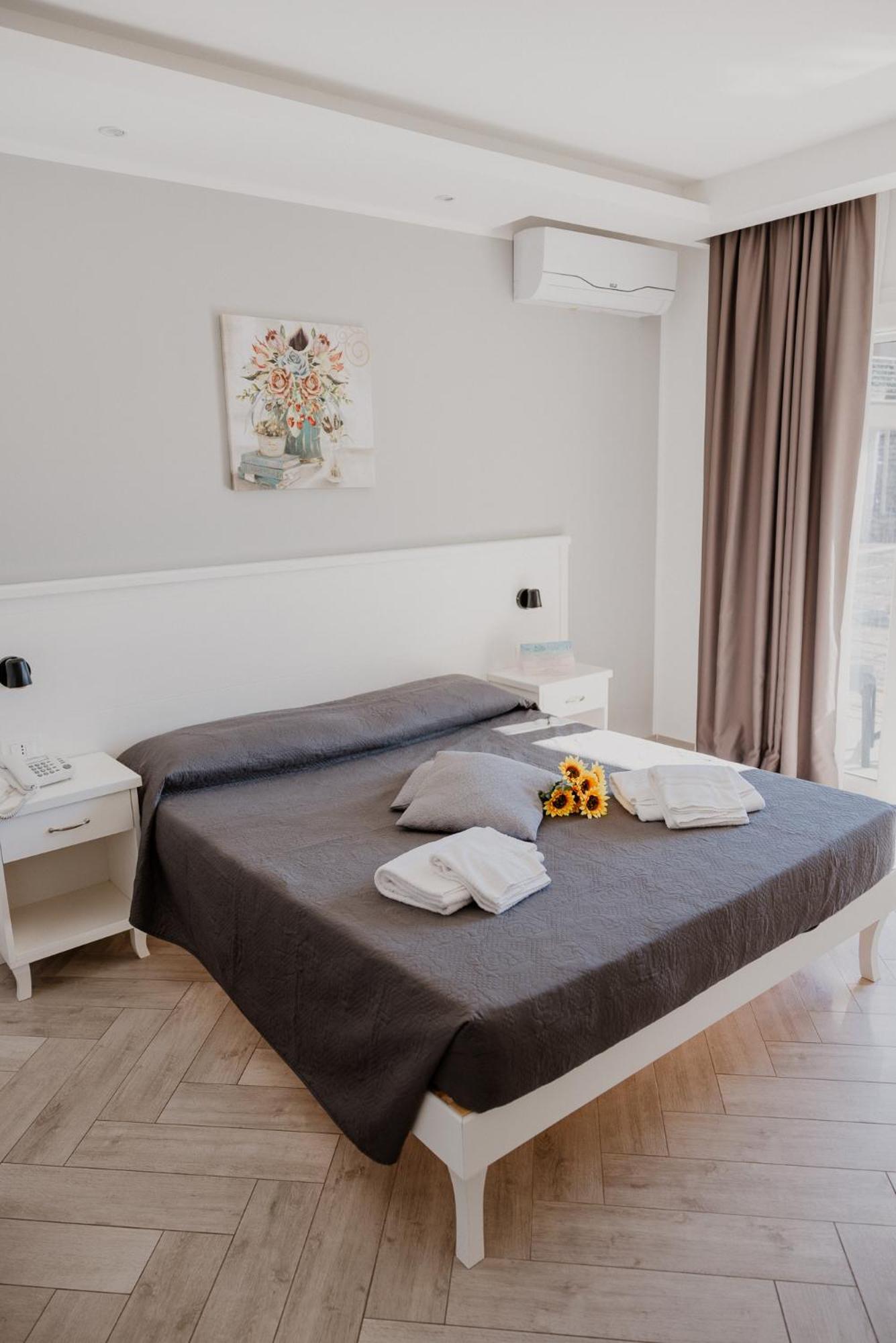 Residenza Kalios Bed & Breakfast Тропеа Екстериор снимка