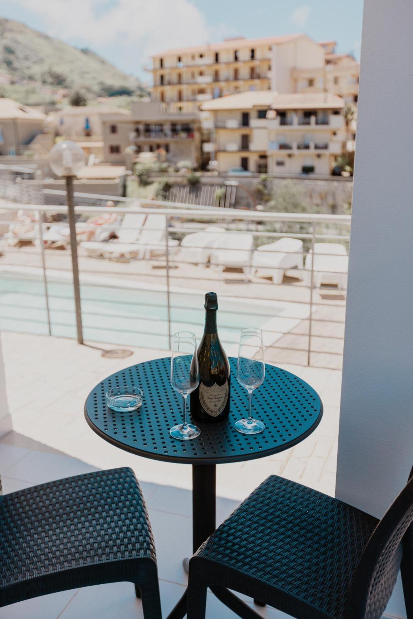 Residenza Kalios Bed & Breakfast Тропеа Екстериор снимка
