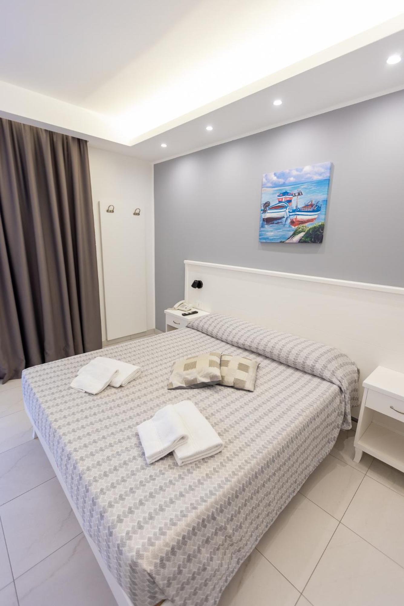 Residenza Kalios Bed & Breakfast Тропеа Екстериор снимка